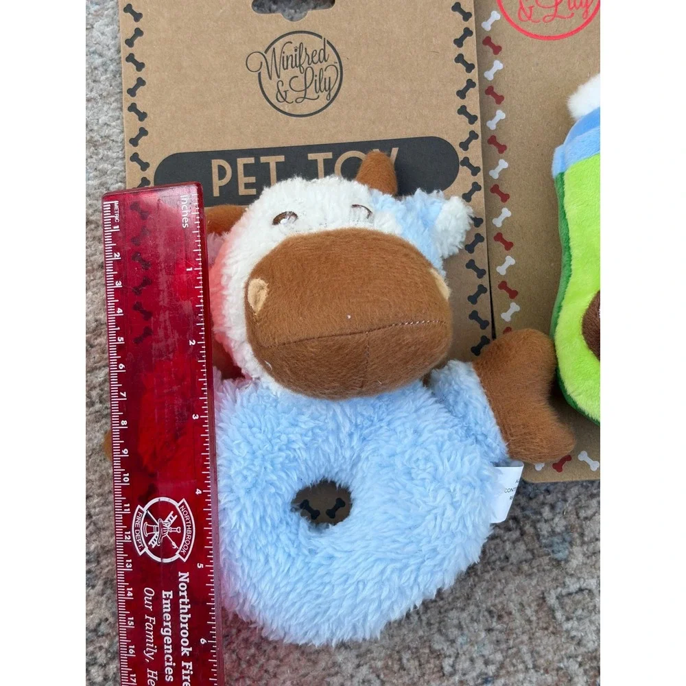 Winifred & Lily Pet Toy Bundle Cow Ring and Avocado 2PK Plush Squeak Toys NEW